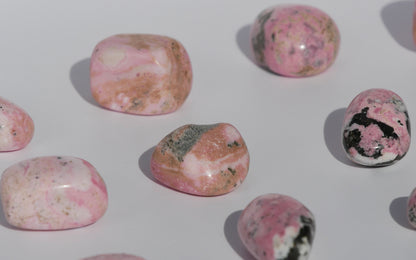 Rhodocrosite du Pérou roulée