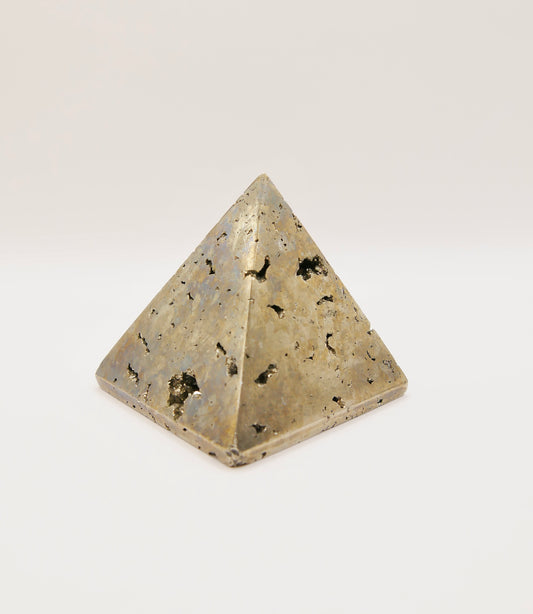 Pyramide en Pyrite