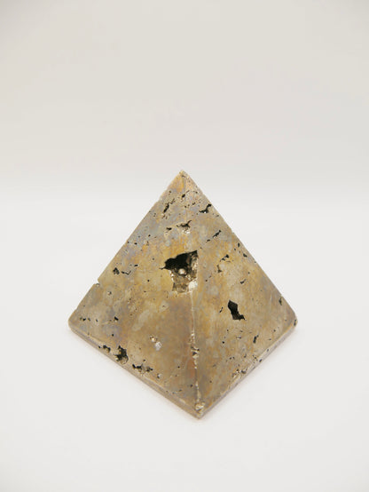 Pyramide en Pyrite