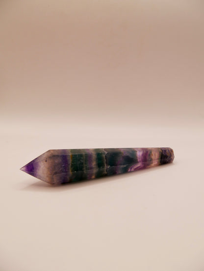 Pointe de Fluorite multicolore